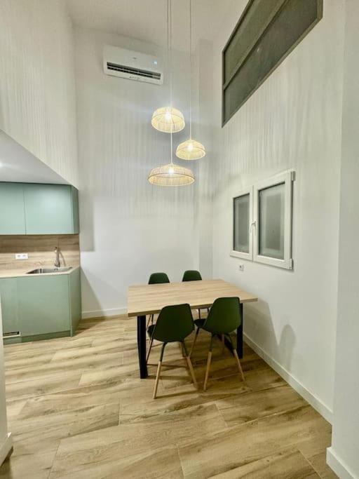 Gran Apartamento A Pie De Calle Valencia Exterior foto